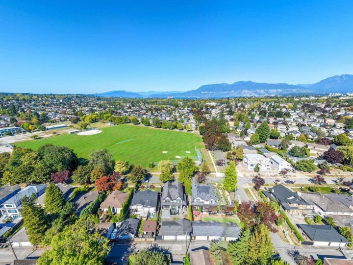 Photo 17 at 2398 Oliver Crescent, Arbutus, Vancouver West