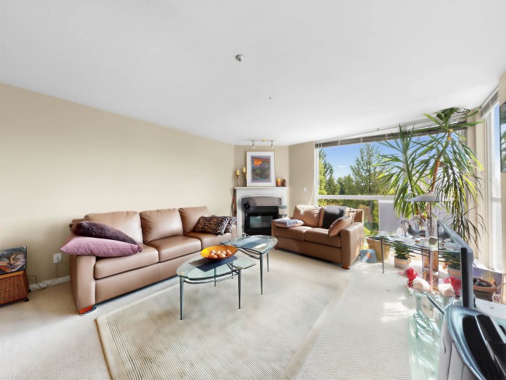 Photo 2 at 312 - 8450 Jellicoe Street, South Marine, Vancouver East