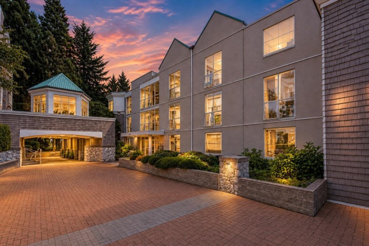 Photo 1 at 312 - 8450 Jellicoe Street, South Marine, Vancouver East