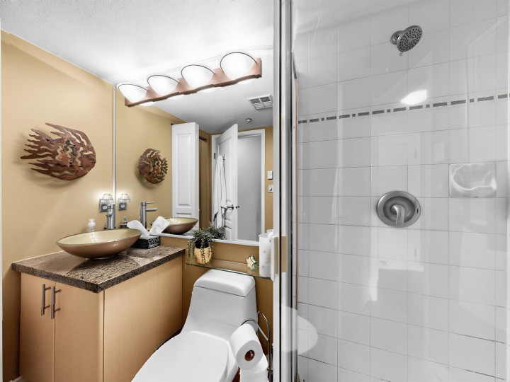 Photo 10 at 312 - 8450 Jellicoe Street, South Marine, Vancouver East