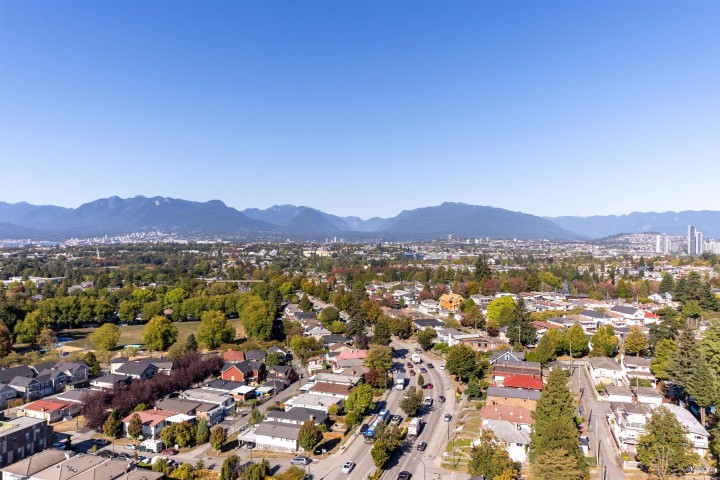 Photo 18 at 2303 - 4815 Eldorado Mews, Collingwood VE, Vancouver East