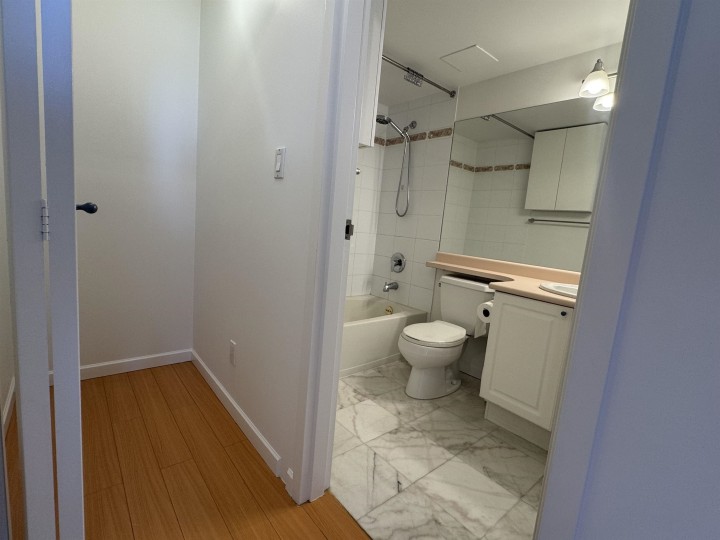 Photo 27 at 903 - 488 Helmcken Street, Yaletown, Vancouver West
