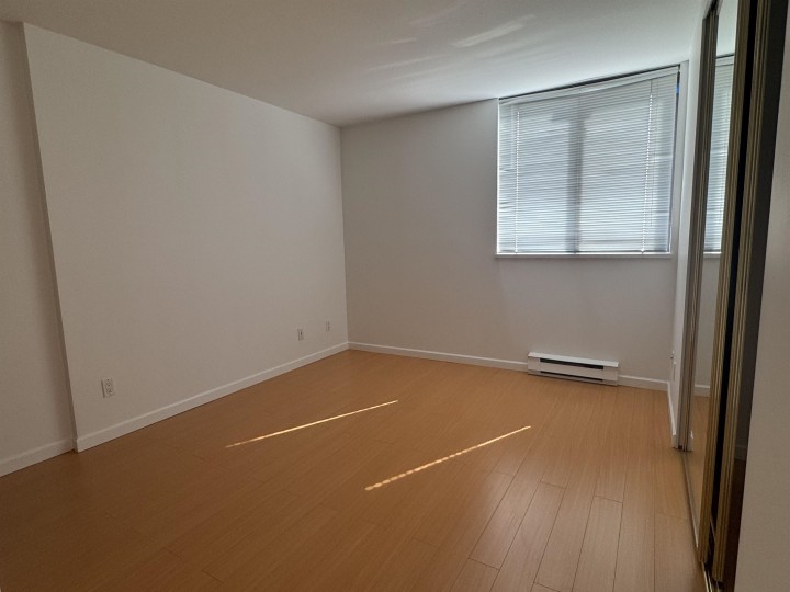 Photo 22 at 903 - 488 Helmcken Street, Yaletown, Vancouver West