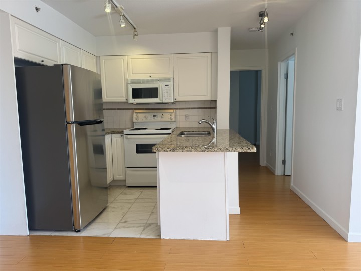Photo 20 at 903 - 488 Helmcken Street, Yaletown, Vancouver West