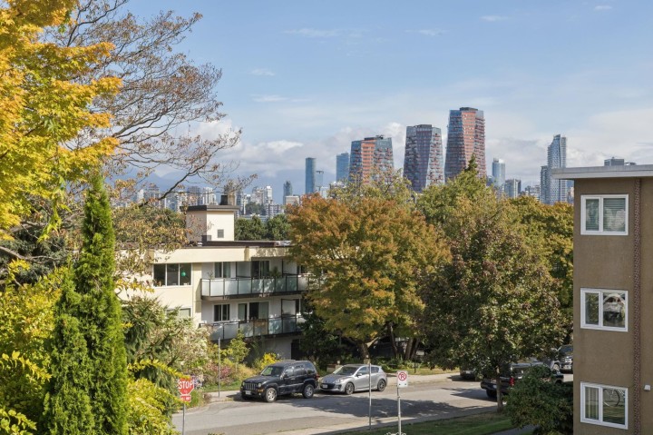 Photo 14 at 206 - 2120 W 2nd Avenue, Kitsilano, Vancouver West