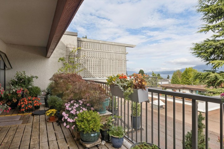 Photo 18 at 206 - 2120 W 2nd Avenue, Kitsilano, Vancouver West