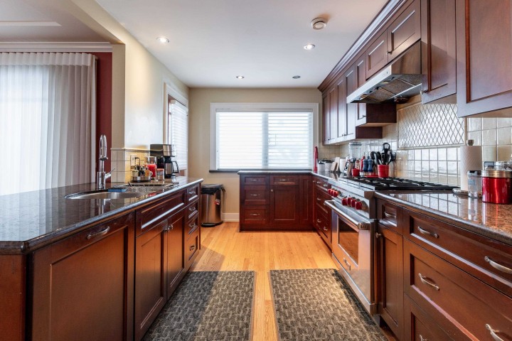 Photo 3 at 5570 Baillie Street, Cambie, Vancouver West