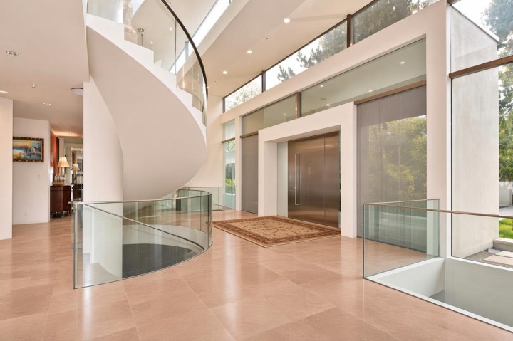 Photo 3 at 1919 W 57th Avenue, S.W. Marine, Vancouver West