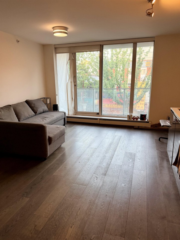 Photo 7 at 309 - 189 Keefer Street, Downtown VE, Vancouver East