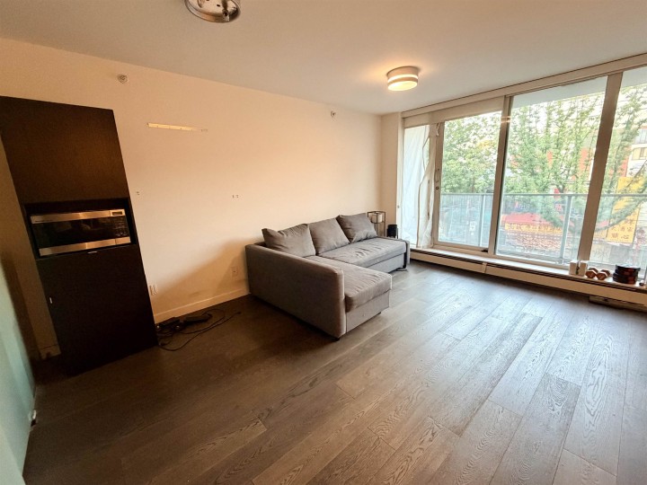 Photo 10 at 309 - 189 Keefer Street, Downtown VE, Vancouver East