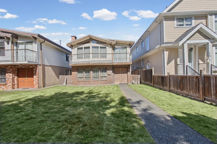Photo 2 at 2671 E 41st Avenue, Collingwood VE, Vancouver East