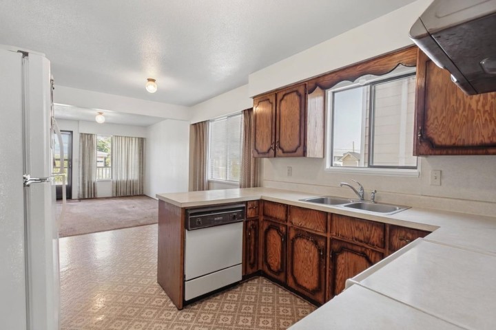 Photo 22 at 2671 E 41st Avenue, Collingwood VE, Vancouver East