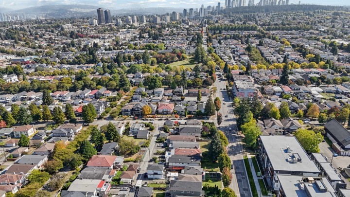 Photo 9 at 2671 E 41st Avenue, Collingwood VE, Vancouver East