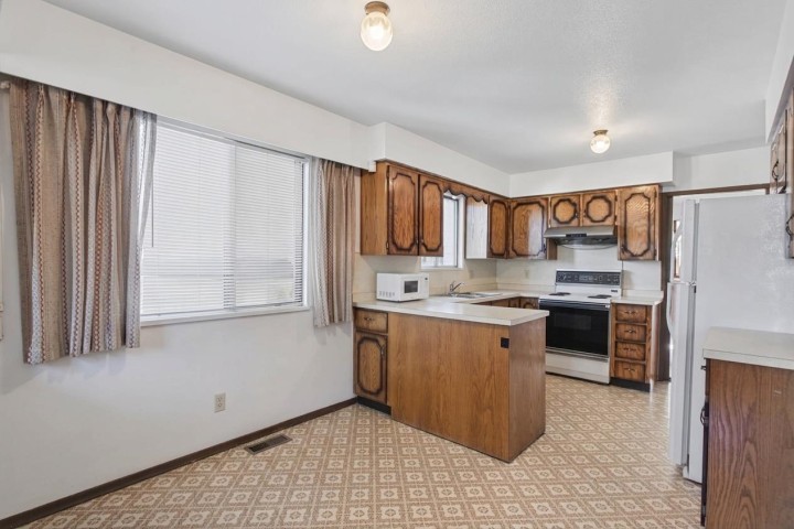 Photo 19 at 2671 E 41st Avenue, Collingwood VE, Vancouver East