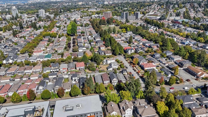 Photo 8 at 2671 E 41st Avenue, Collingwood VE, Vancouver East