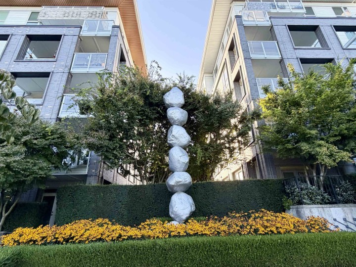Photo 37 at 306 - 6677 Cambie Street, South Cambie, Vancouver West
