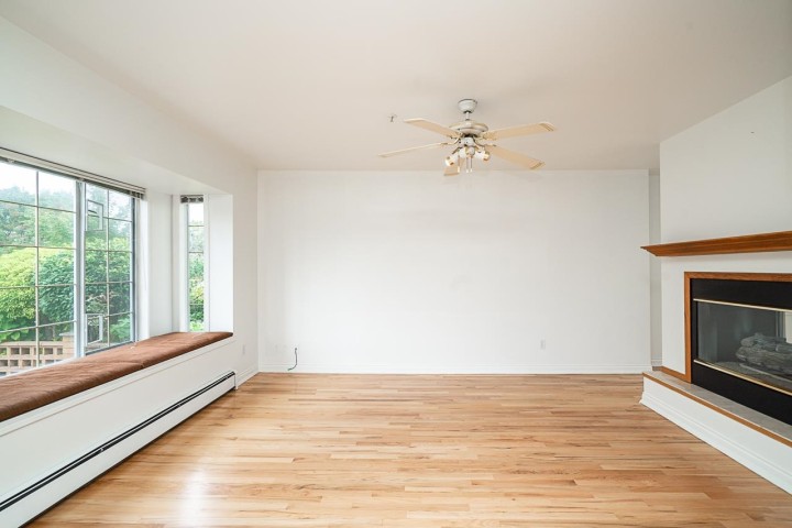 Photo 3 at 2948 Grant Street, Renfrew VE, Vancouver East
