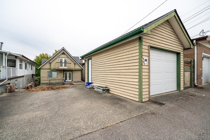 Photo 39 at 2948 Grant Street, Renfrew VE, Vancouver East