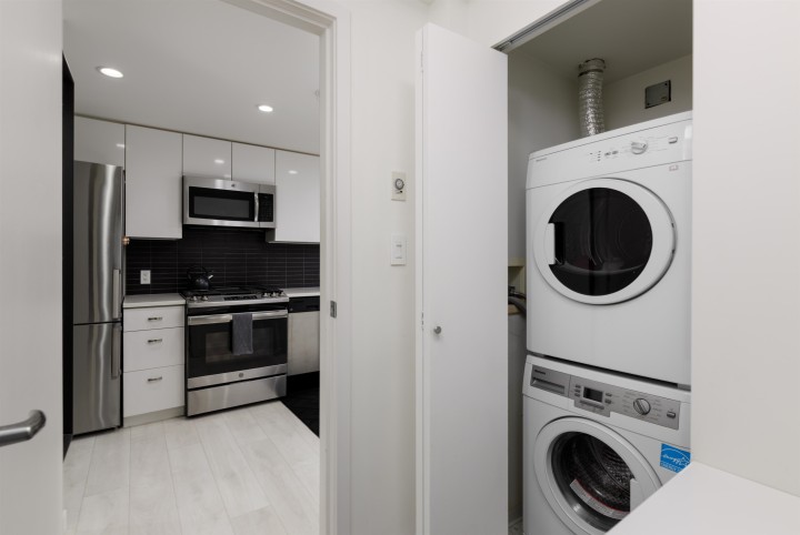 Photo 13 at 301 - 928 Beatty Street, Yaletown, Vancouver West