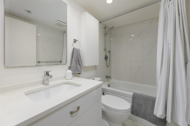 Photo 11 at 301 - 928 Beatty Street, Yaletown, Vancouver West