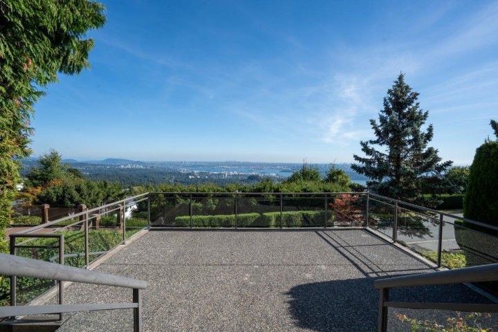 Photo 26 at 1437 Bramwell Road, Chartwell, West Vancouver