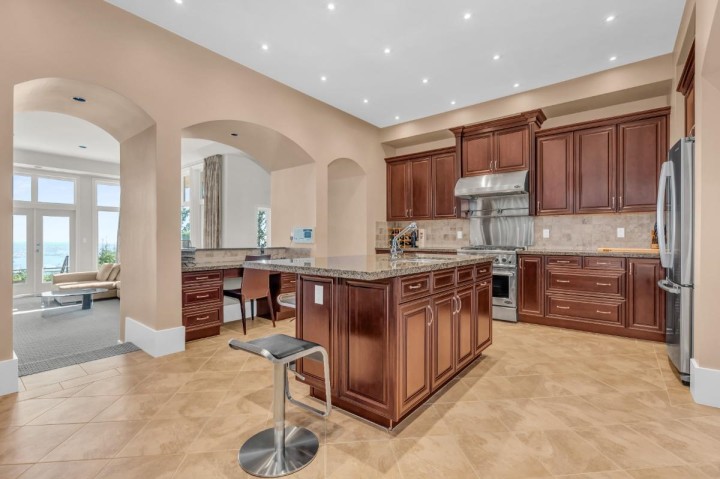 Photo 8 at 1437 Bramwell Road, Chartwell, West Vancouver