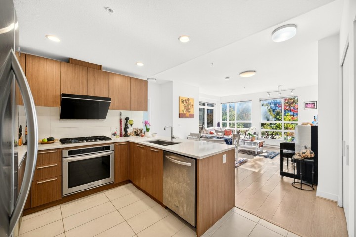 Photo 15 at 218 - 6033 Gray Avenue, University VW, Vancouver West