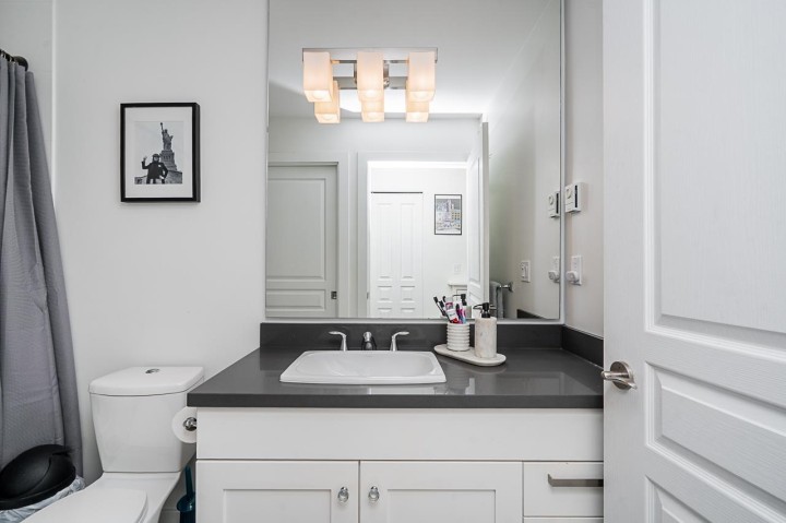 Photo 14 at 423 - 738 E 29th Avenue, Fraser VE, Vancouver East