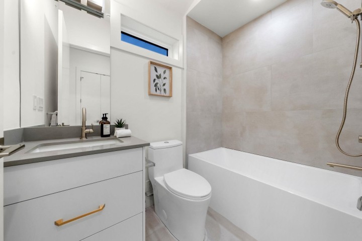 Photo 34 at 1 - 1582 E 2nd Avenue, Grandview Woodland, Vancouver East
