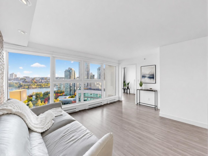 Photo 8 at 1904 - 1323 Homer Street, Yaletown, Vancouver West