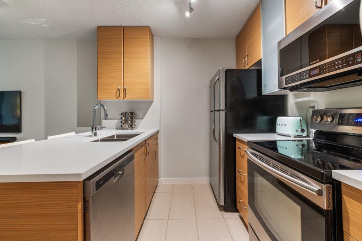 Photo 9 at 306 - 977 Mainland Street, Yaletown, Vancouver West