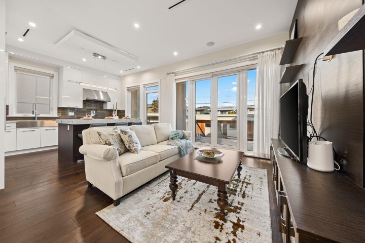 Photo 10 at 3253 W 21st Avenue, Dunbar, Vancouver West