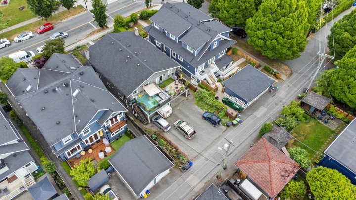 Photo 15 at 18-24 W 16th Avenue, Cambie, Vancouver West