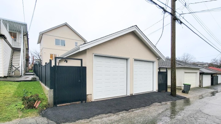 Photo 23 at 3433 E 23rd Avenue, Renfrew Heights, Vancouver East