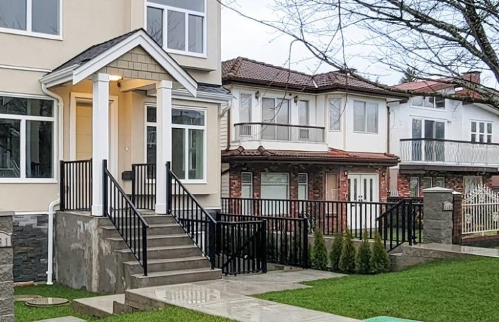 Photo 2 at 3433 E 23rd Avenue, Renfrew Heights, Vancouver East
