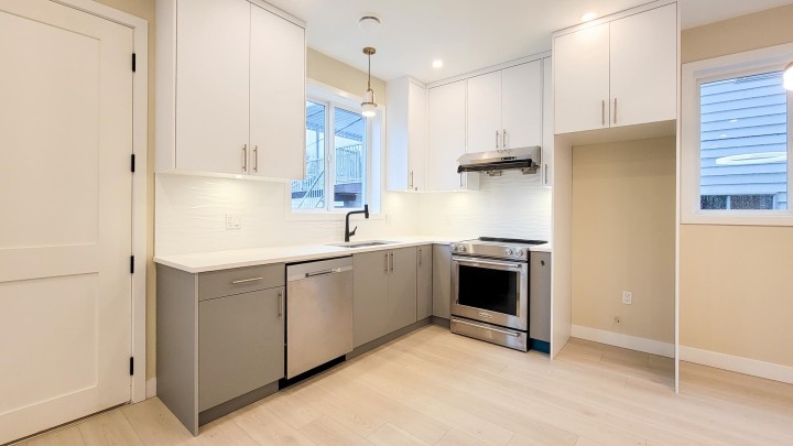 Photo 6 at 3433 E 23rd Avenue, Renfrew Heights, Vancouver East