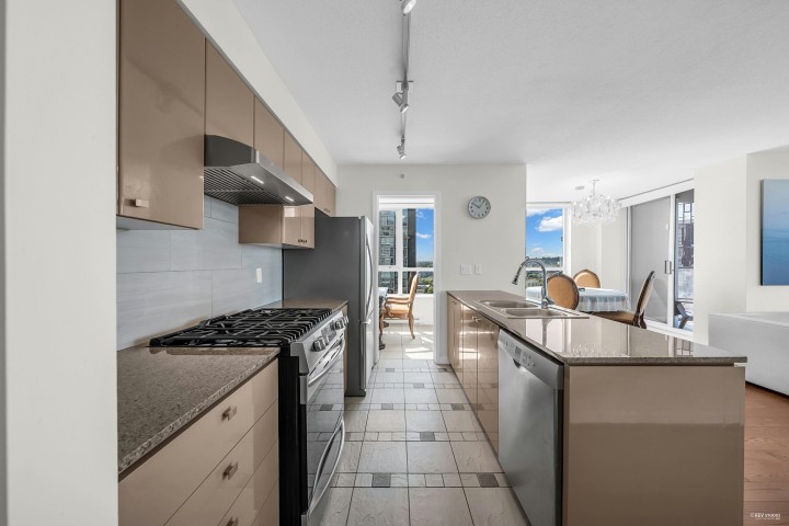Photo 9 at 3002 - 1438 Richards Street, Yaletown, Vancouver West
