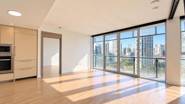 Photo 5 at 1501 - 89 Nelson Street, Yaletown, Vancouver West