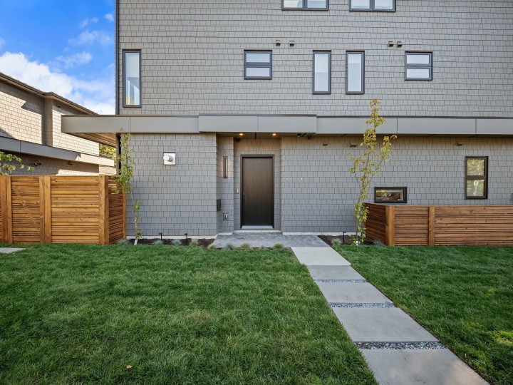 Photo 3 at 2868 Semlin Drive, Grandview Woodland, Vancouver East