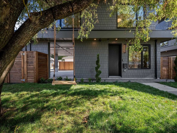 Photo 1 at 2866 Semlin Drive, Grandview Woodland, Vancouver East