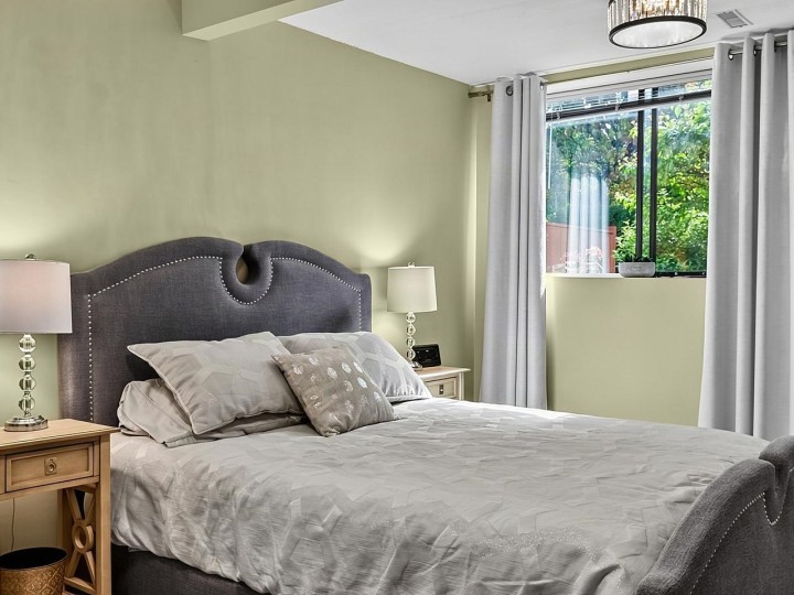 Photo 16 at 295 W 17th Avenue, Cambie, Vancouver West