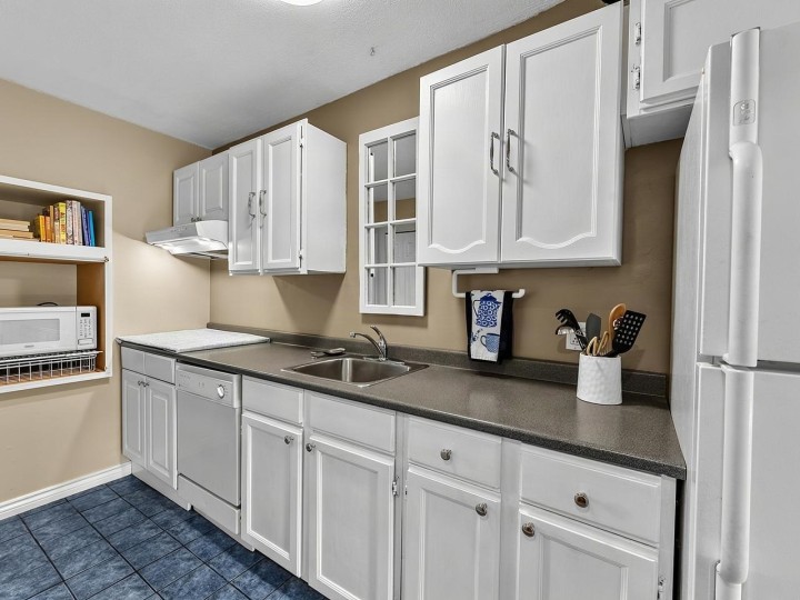 Photo 21 at 295 W 17th Avenue, Cambie, Vancouver West