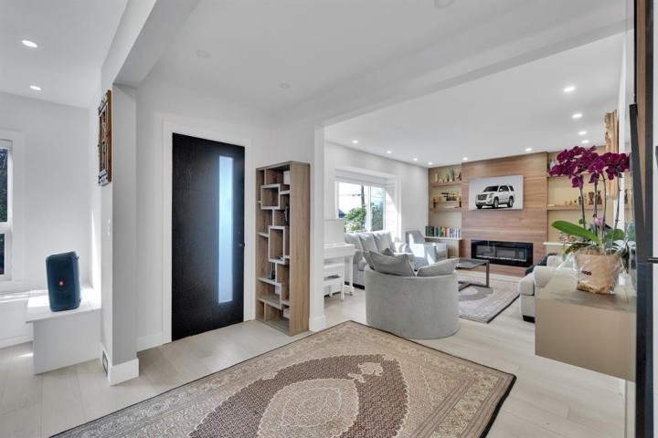 Photo 3 at 1921 Fulton Avenue, Ambleside, West Vancouver