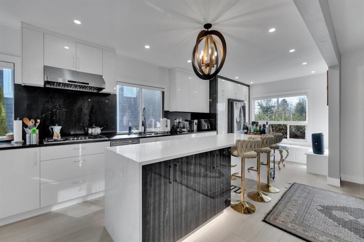Photo 9 at 1921 Fulton Avenue, Ambleside, West Vancouver