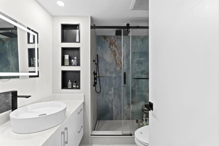 Photo 14 at 1921 Fulton Avenue, Ambleside, West Vancouver