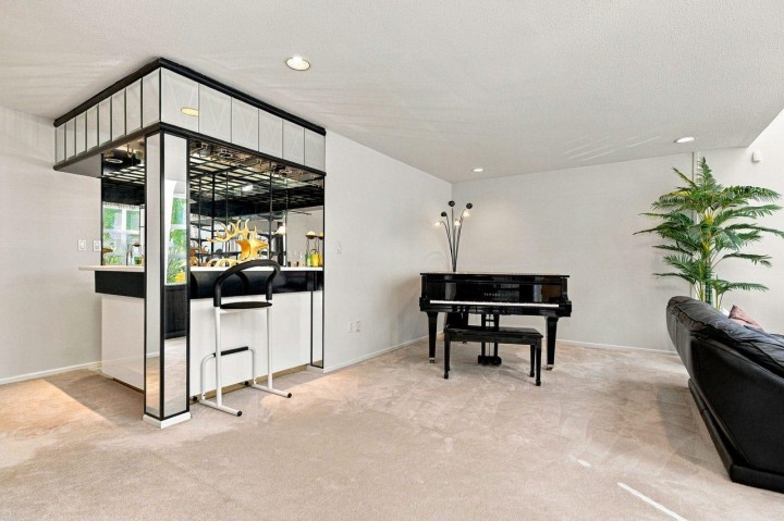 Photo 6 at 1039 W 29th Avenue, Shaughnessy, Vancouver West
