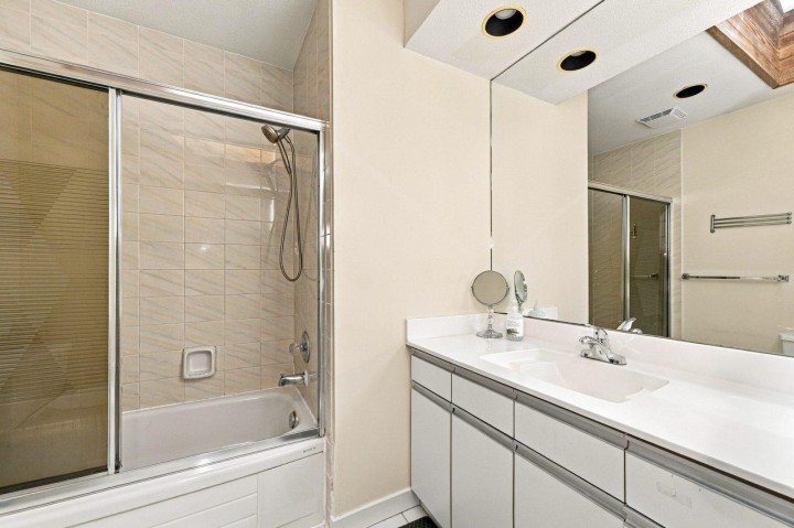 Photo 30 at 1039 W 29th Avenue, Shaughnessy, Vancouver West