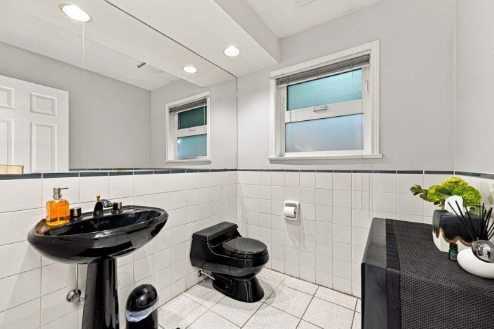 Photo 18 at 1039 W 29th Avenue, Shaughnessy, Vancouver West