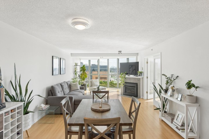 Photo 10 at 1603 - 1128 Quebec Street, Downtown VE, Vancouver East