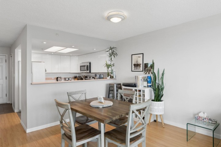 Photo 8 at 1603 - 1128 Quebec Street, Downtown VE, Vancouver East